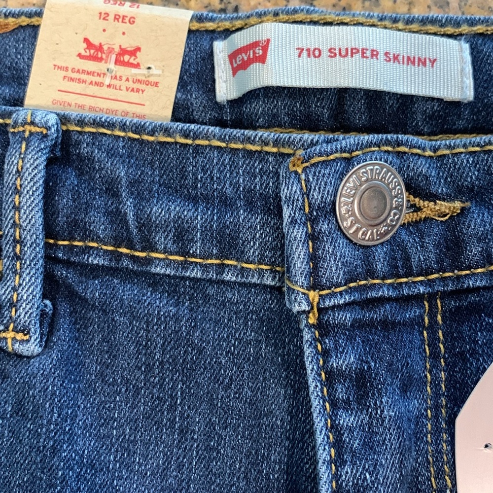 Levi’s 710 Super Skinny Stretch Adjustable Waist Girl New 12 Regular New - Picture 2 of 5